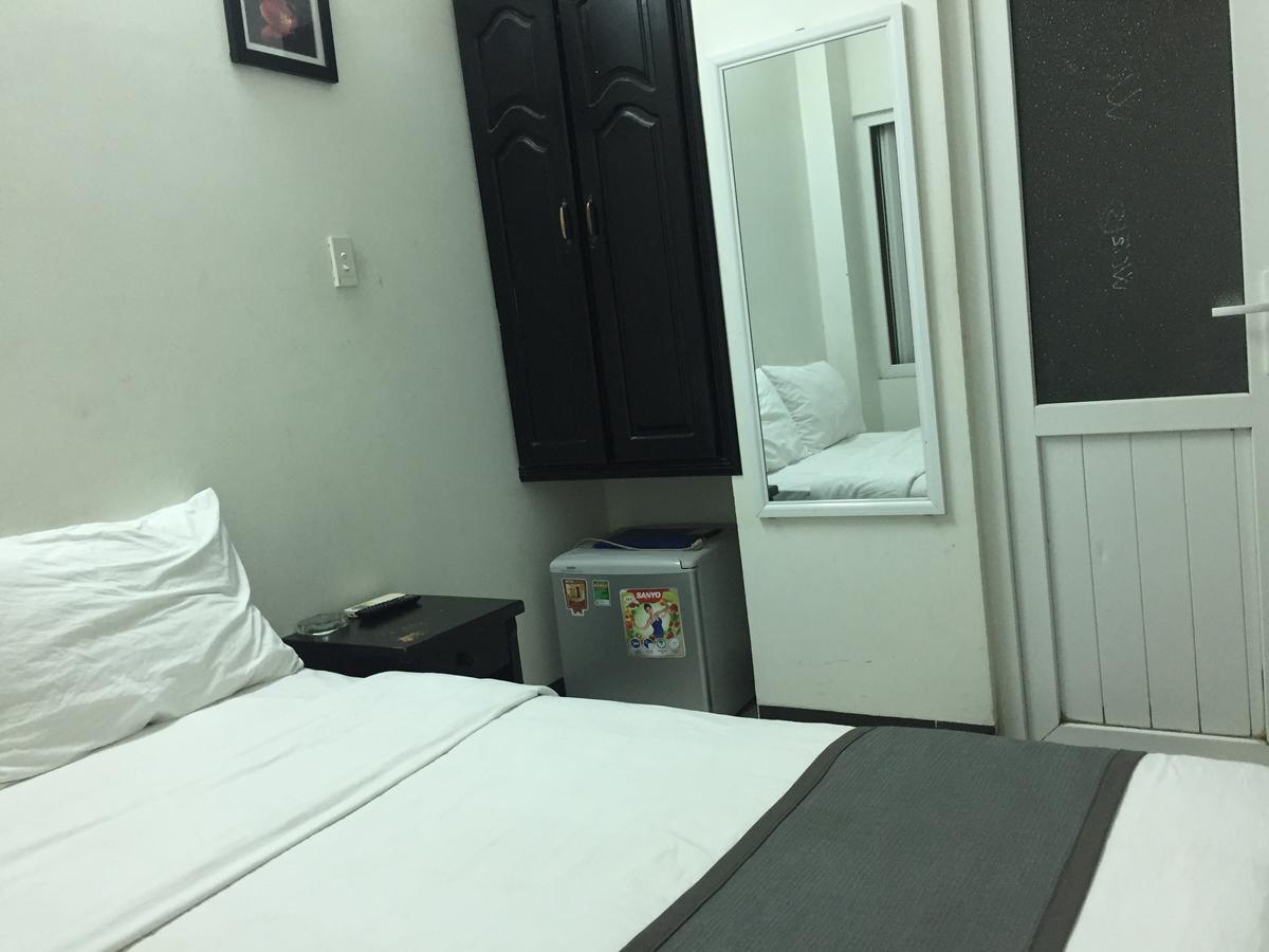 Khue My Hotel Da Nang Buitenkant foto