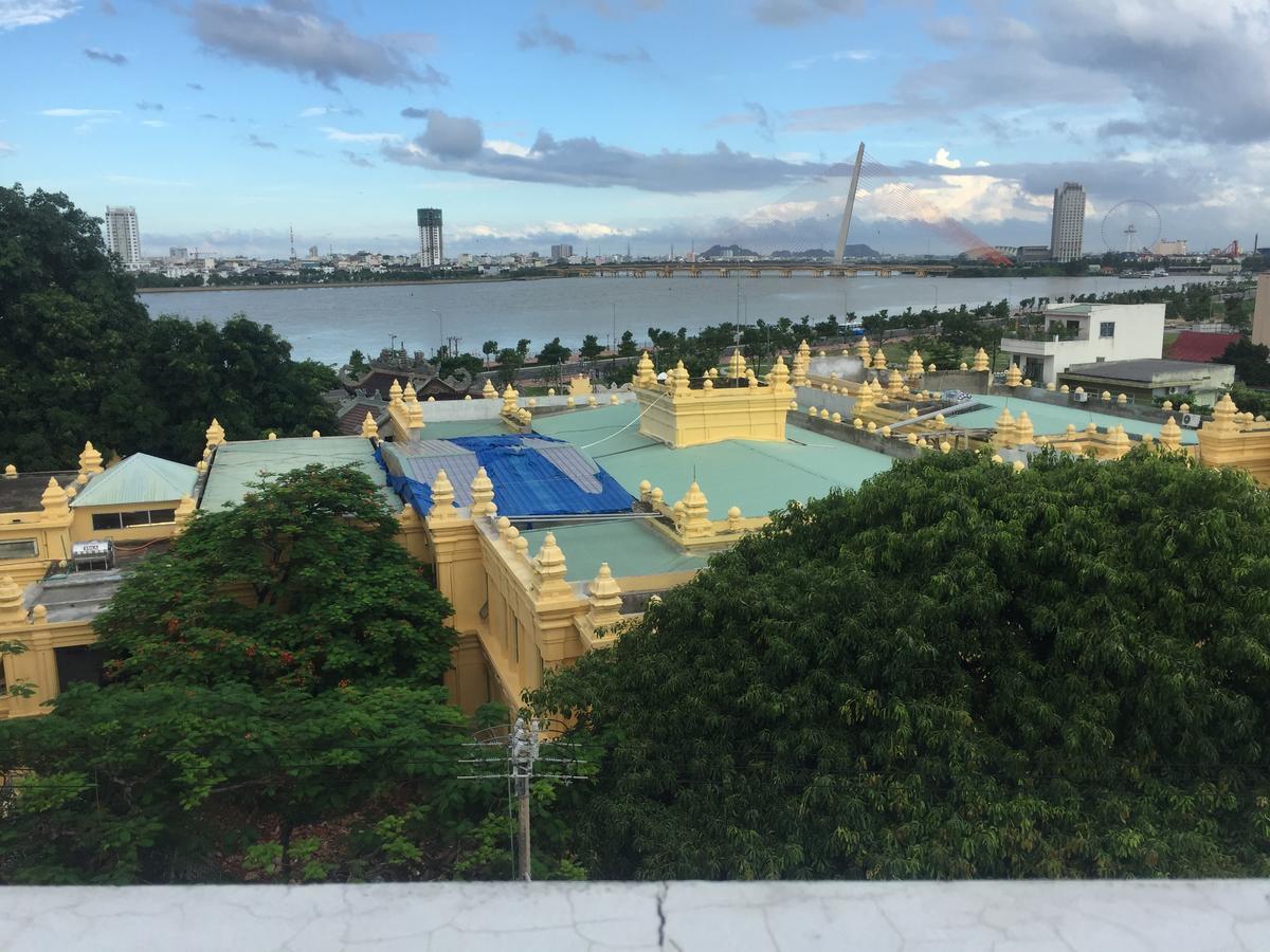 Khue My Hotel Da Nang Buitenkant foto