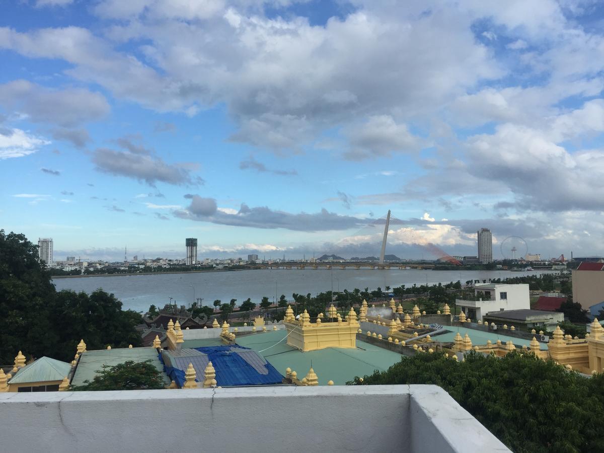 Khue My Hotel Da Nang Buitenkant foto